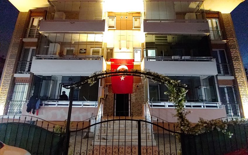 İZMİT PLAJYOLU DENİZ MANZARALI ÖZEL YAPIM LÜKS 4+1 SATILIK DAİRE