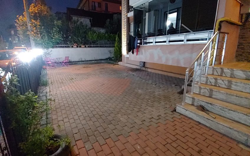 İZMİT PLAJYOLU DENİZ MANZARALI ÖZEL YAPIM LÜKS 4+1 SATILIK DAİRE