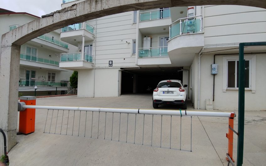 İZMİT KURUÇEŞME OYUN PARKLI OTOPARKLI SİTE SATILIK 3+1 LÜKS DAİRE